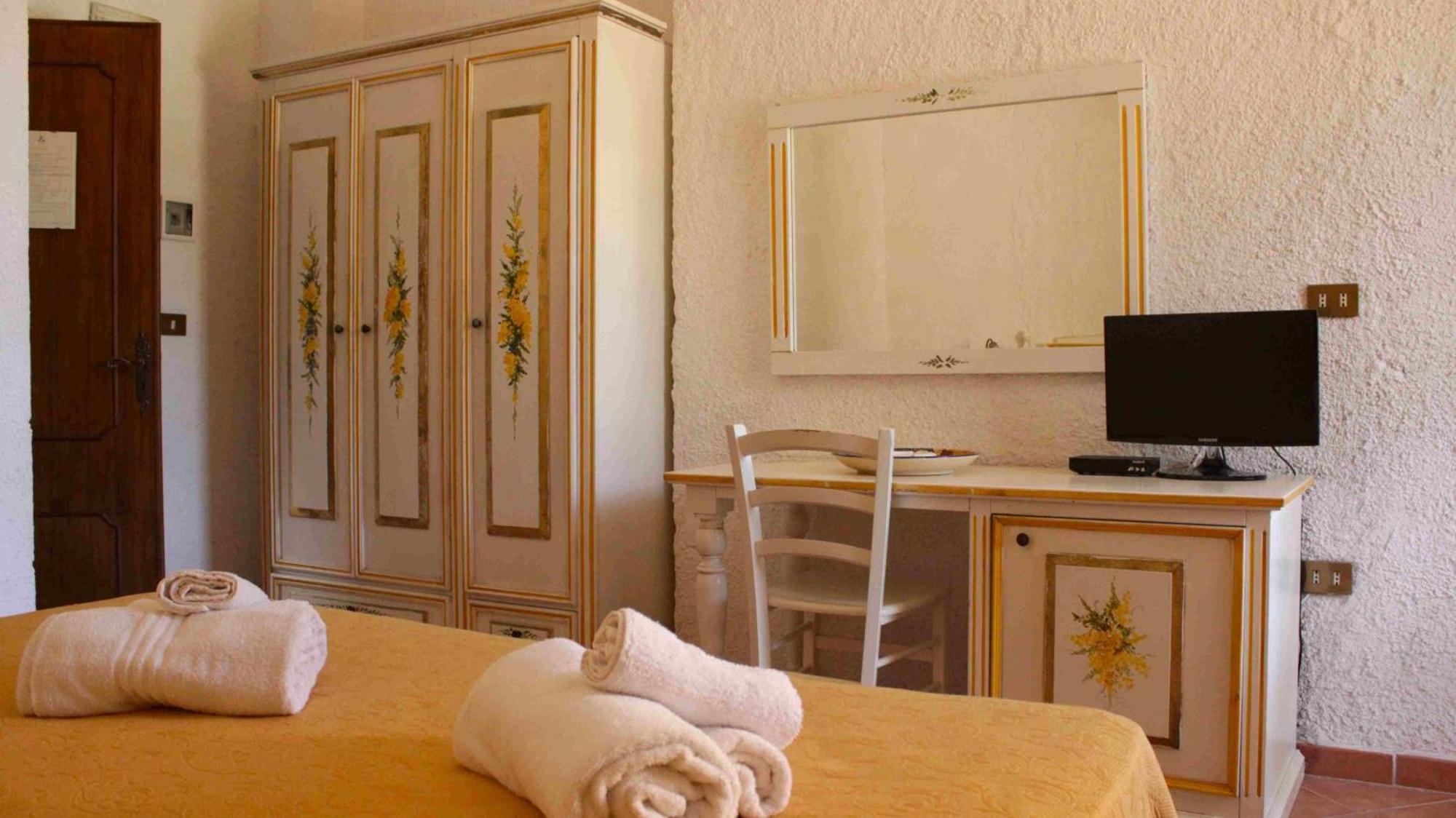 Standard Triple Room,1596028124:JPEG
